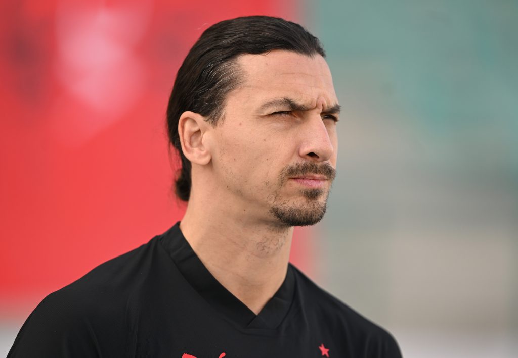 Milan sui social - Ibrahimovic in campo insieme al gruppo (FOTO) (getty images)
