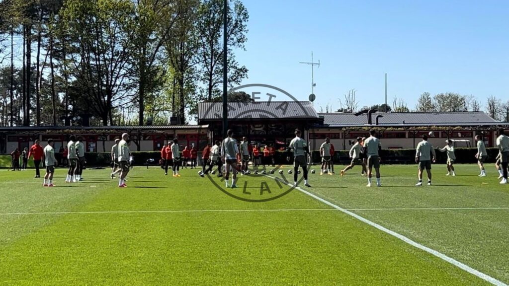 allenamento AC Milan Milanello Giroud Napoli-Milan Champions League 2022-2023