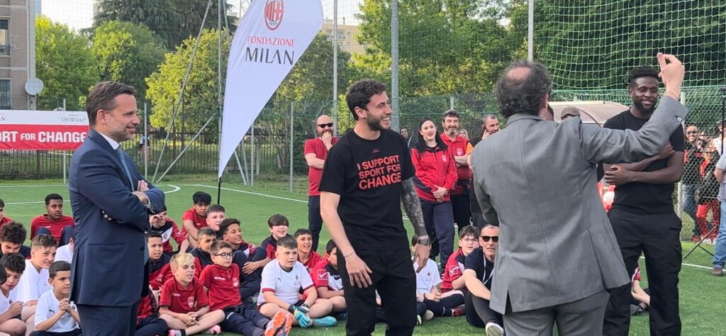 Milan, Calabria: "EuroDerby lontano, pensiamo alla prossima" | VIDEO