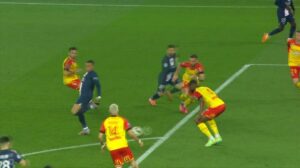 PSG Lens Mbappe Messi