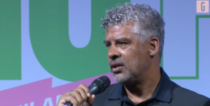 Milan, Rijkaard: "Inter più sicura. Speriamo per Leao..." | VIDEO (screen Gazzetta.it)