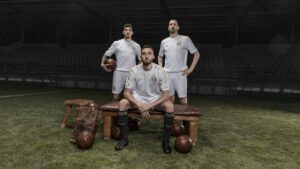Italia kit Nations League