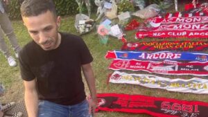 Morte Berlusconi tifoso Milan