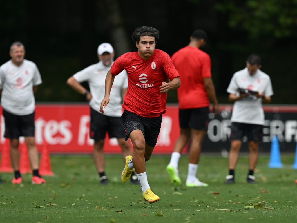 Luka Romero AC Milan allenamento Milanello