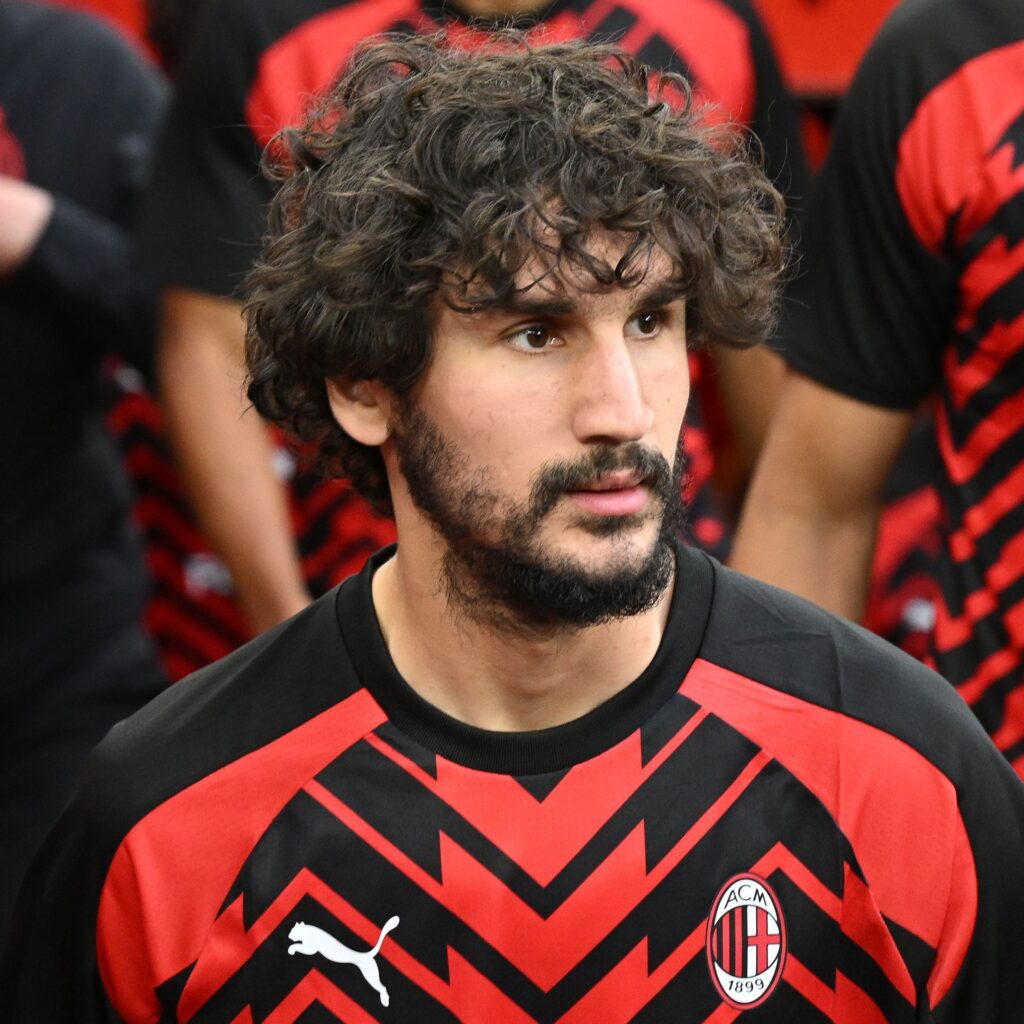 Yacine Adli: chi è, stipendio, ruolo, età, valore di mercato