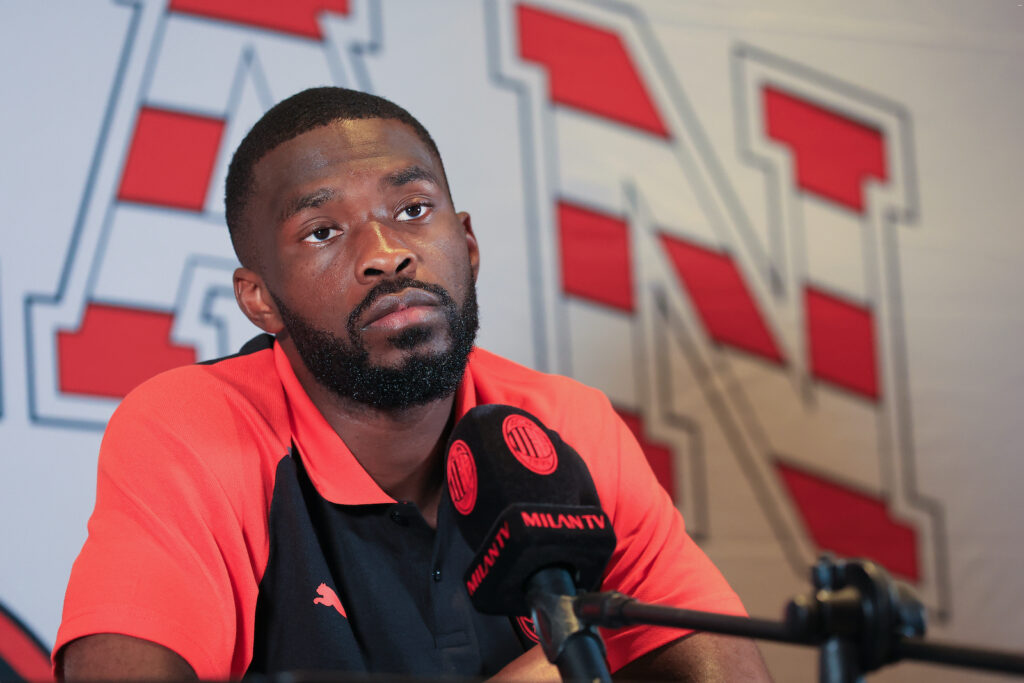 Fikayo Tomori AC Milan conferenza stampa Los Angeles