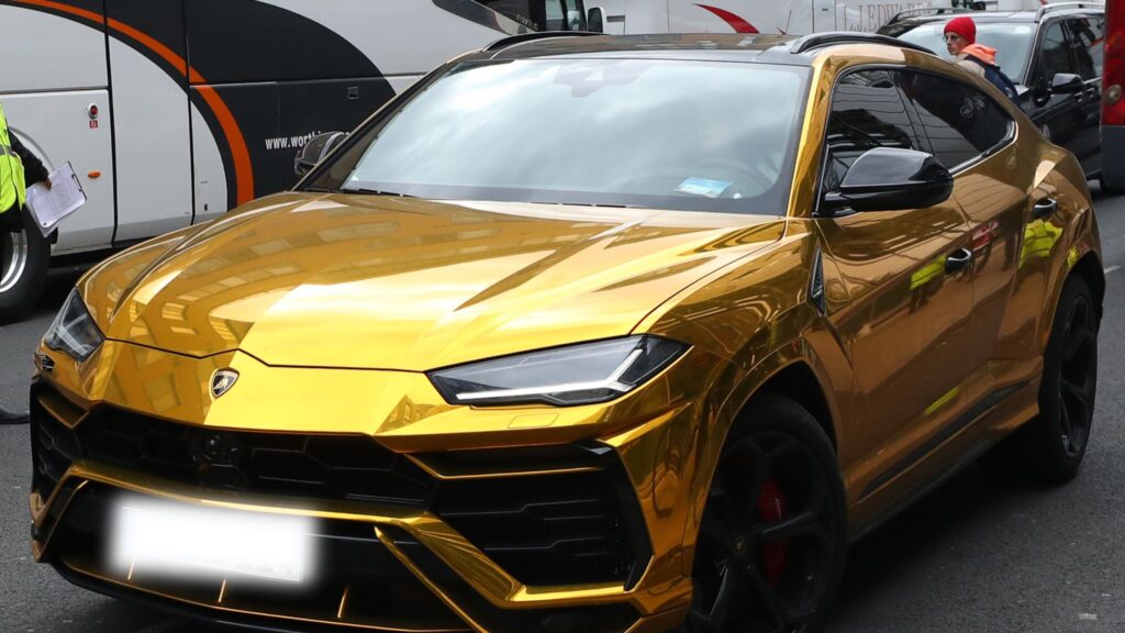 Lamborghini Urus Theo Hernandez