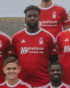 Origi sovrappeso foto squadra nottingham