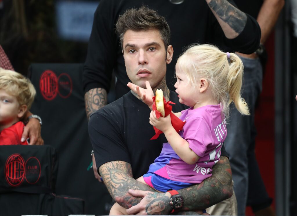 Fedez, qui a San Siro per assistere a Milan-Hellas Verona