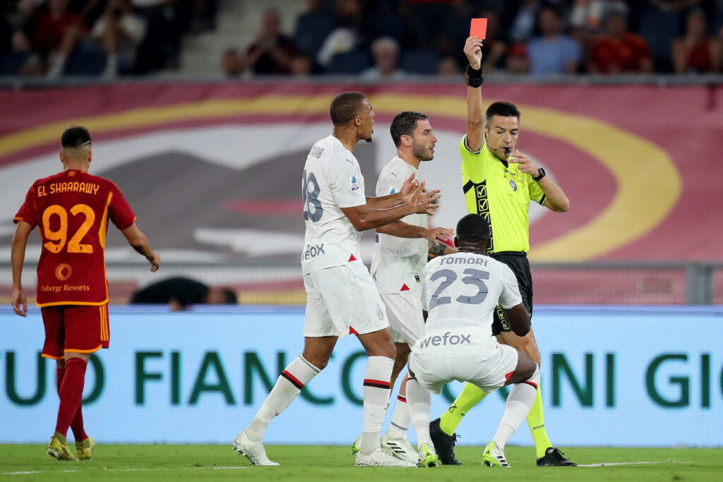 espulsione Fikayo Tomori AC Milan Roma-Milan 1-2 Serie A 2023-2024