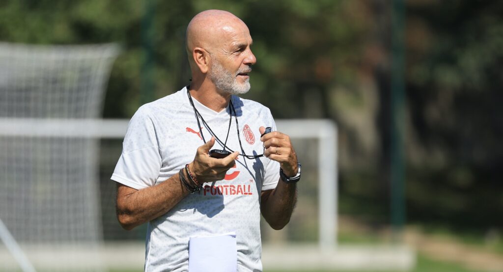 Stefano Pioli AC Milan allenamento Milanello
