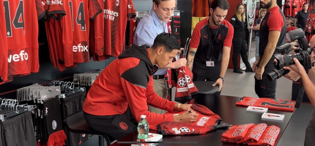 Milan, Reijnders arrivato allo Store per il Meet&Greet | PM VIDEO