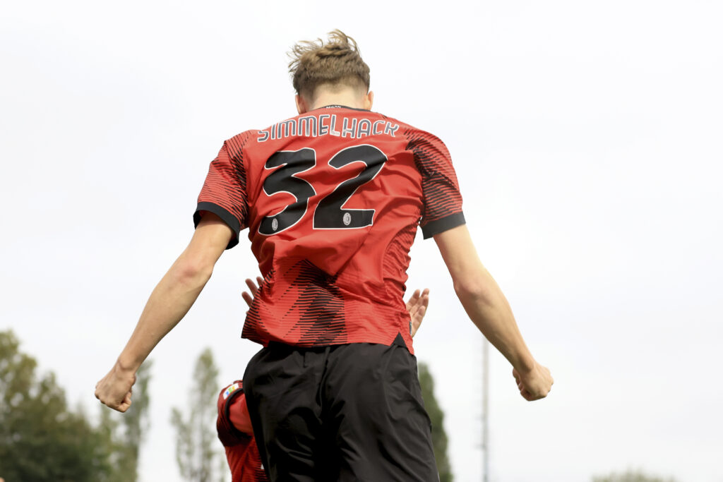 Alexander Simmelhack AC Milan Primavera