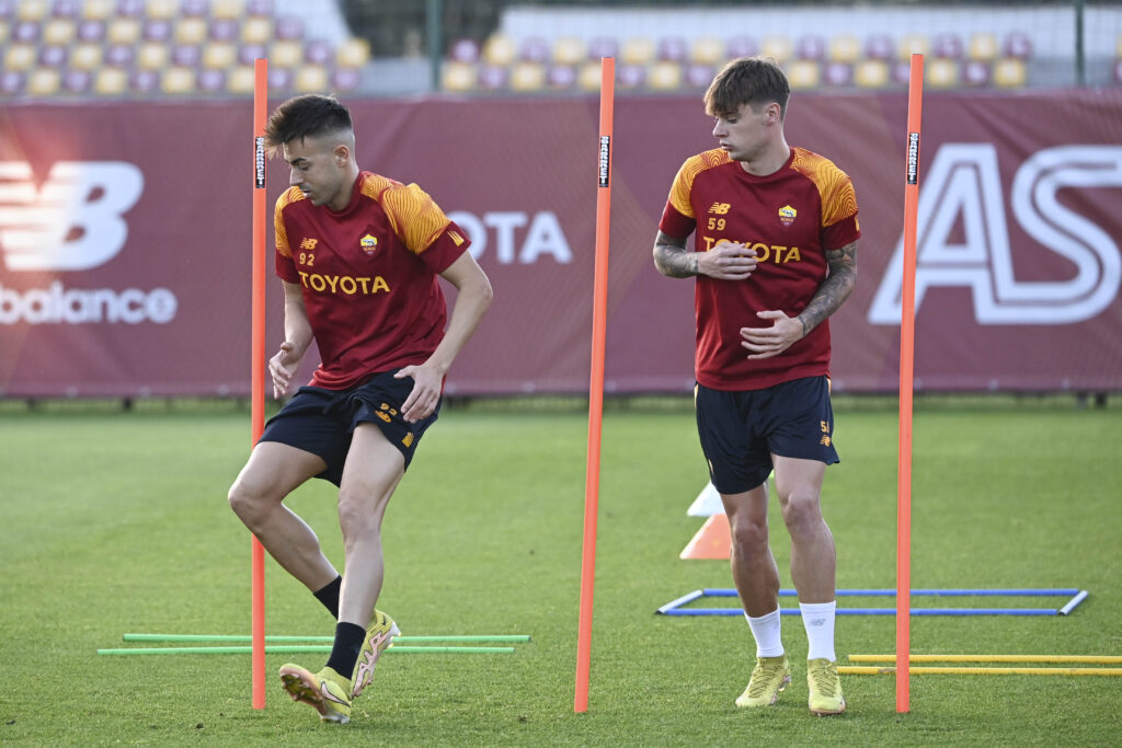 Nicola Zalewski e Stephan El Shaarawy, giocatori della Roma