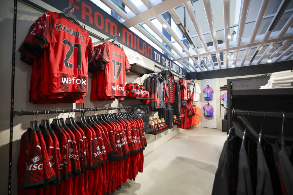 Milan Store (getty images)