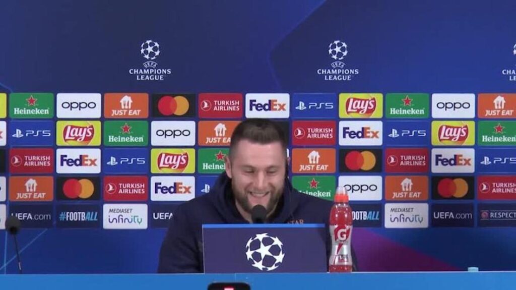 Milan PSG Skriniar