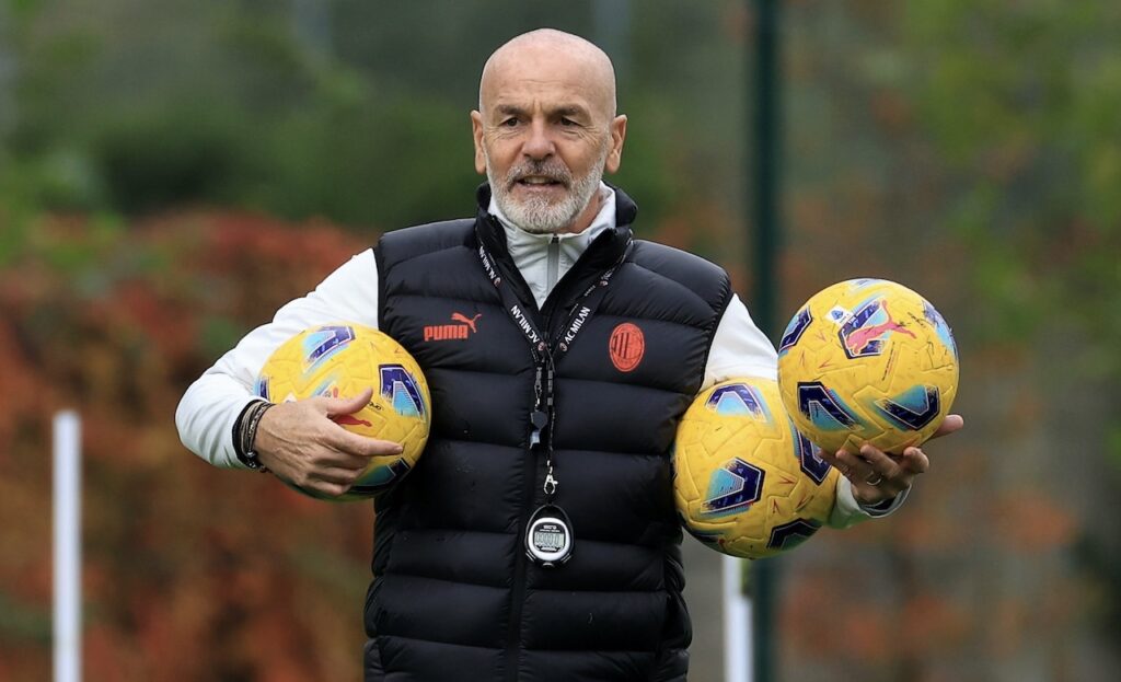 Stefano Pioli AC Milan allenamento Milanello