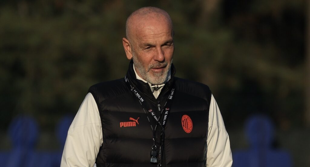 Stefano Pioli AC Milan allenamento Milanello