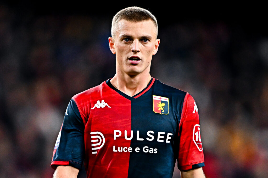 Albert Gudmundsson, attaccante del Genoa