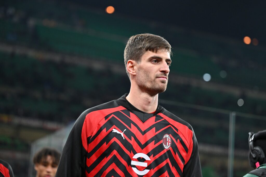 Matteo Gabbia AC Milan allenamento Milanello