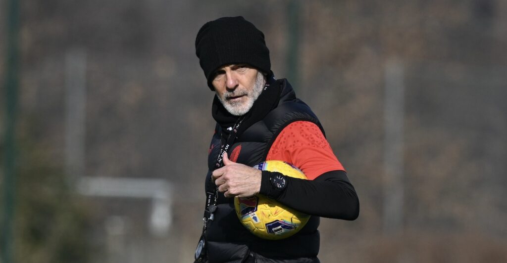 Stefano Pioli AC Milan allenamento Milanello
