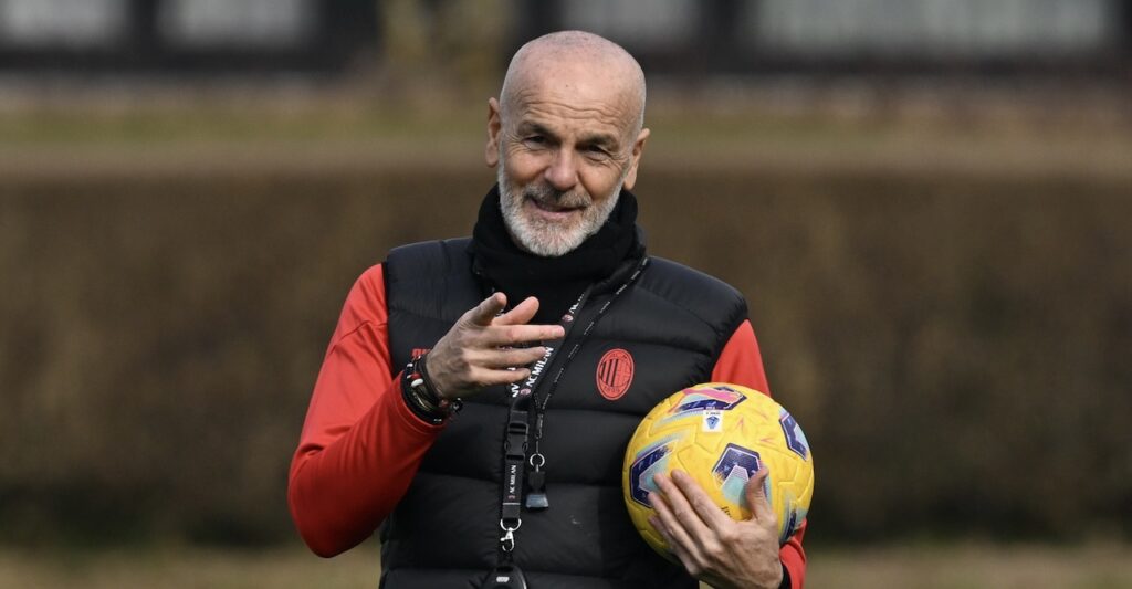 Stefano Pioli AC Milan allenamento Milanello