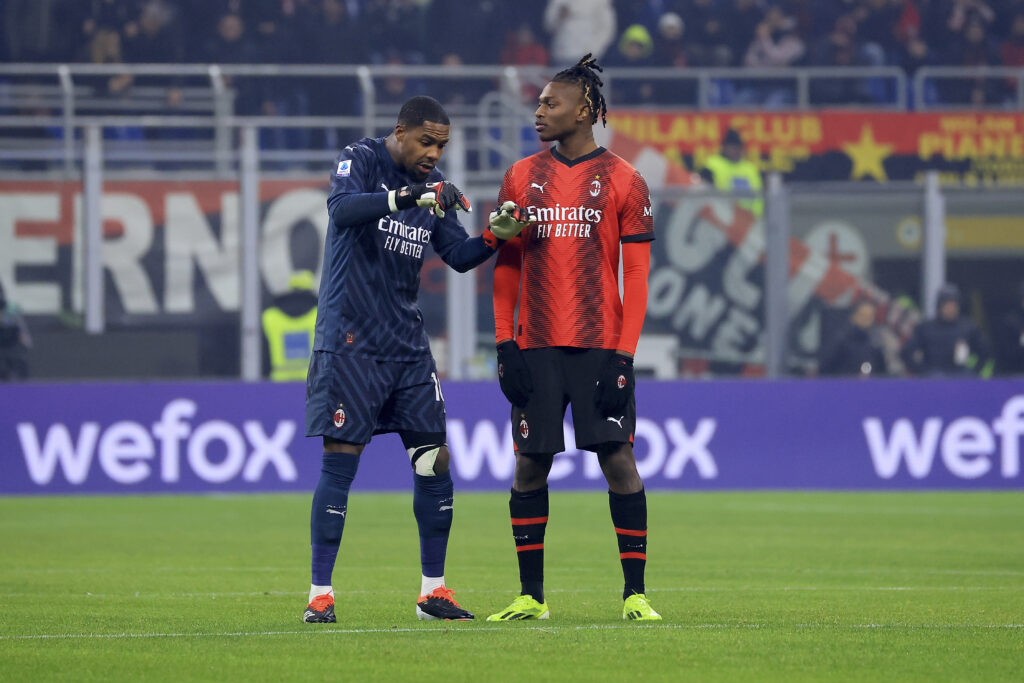 Rafael Leao Mike Maignan AC Milan Milan-Bologna 2-2 Serie A 2023-2024
