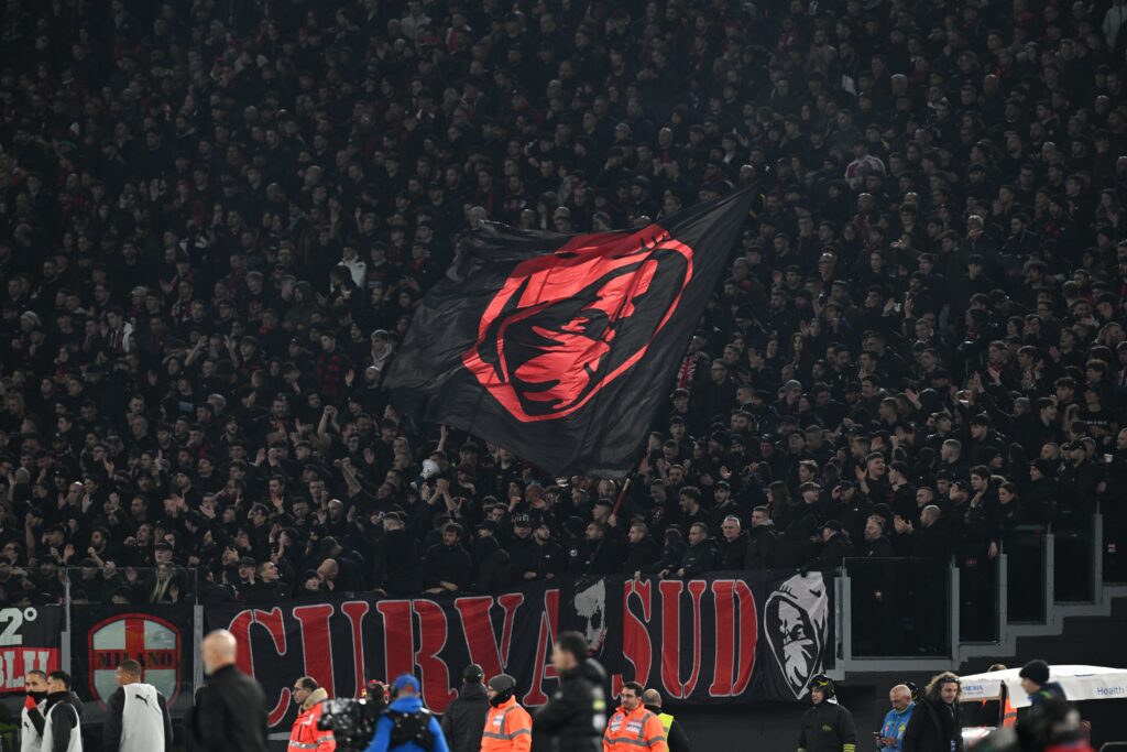 Curva Sud Lazio Milan tifosi rossoneri