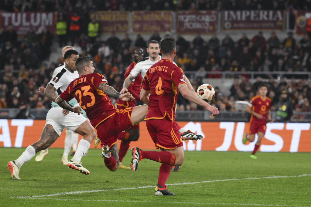 gol Gianluca Mancini Roma-Brighton 4-0 Europa League 2023-2024