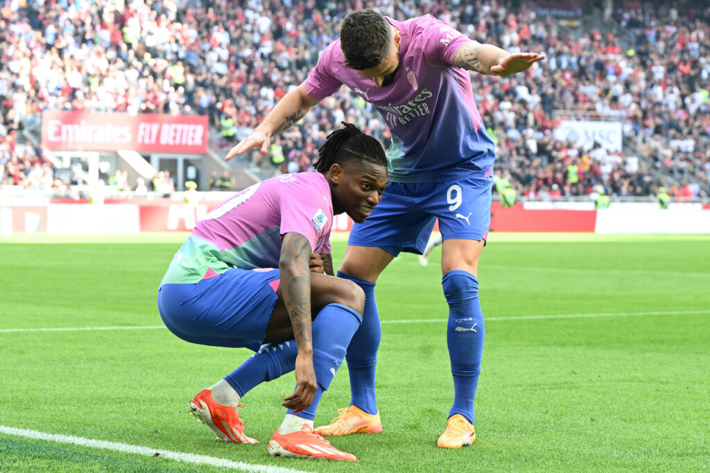 esultanza gol Rafael Leao AC Milan Milan-Lecce 3-0 Serie A 2023-2024