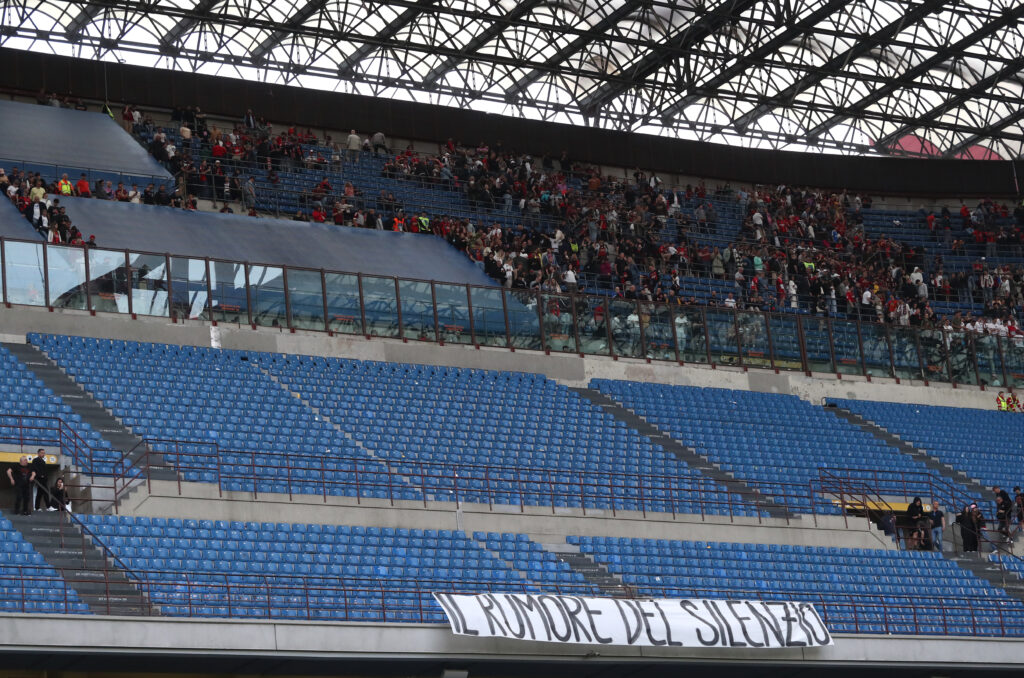 Protesta Curva Sud Milan-Genoa 3-3 Serie A News 2023-24