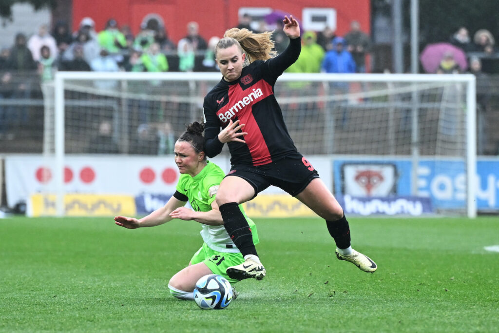 Nikola Karczewska Bayer Leverkusen