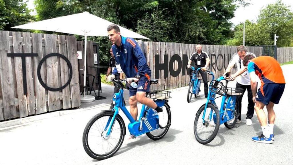Juventus Thiago Motta Vlahovic