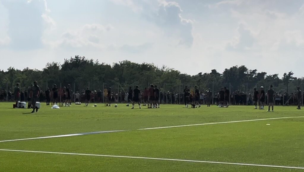 VIDEO - Milan, il raduno: allenamento tecnico per i giocatori | PM NEWS