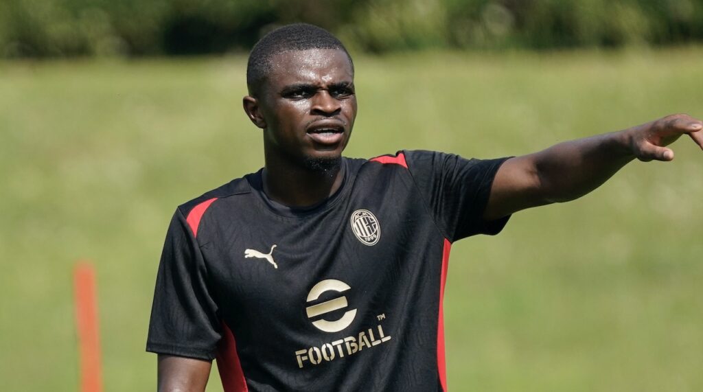 Pierre Kalulu AC Milan allenamento Milanello
