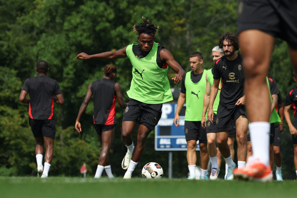 Samuel Chukwueze AC Milan allenamento New Jersey
