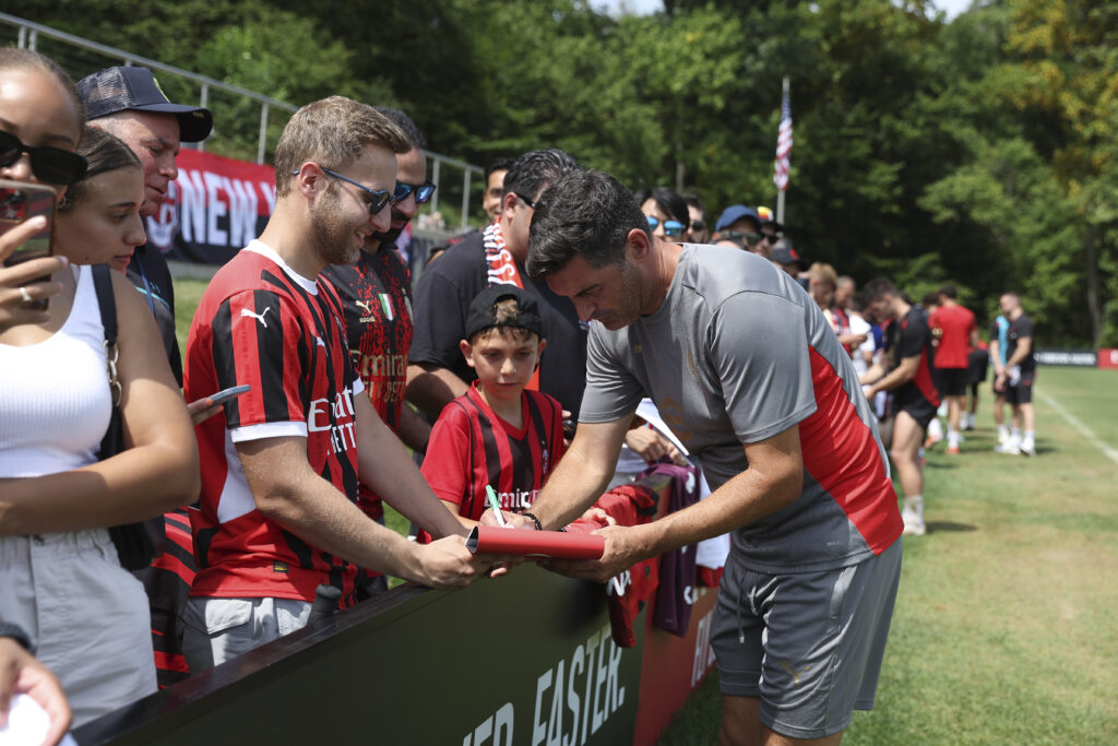 Paulo Fonseca AC Milan allenamento New Jersey