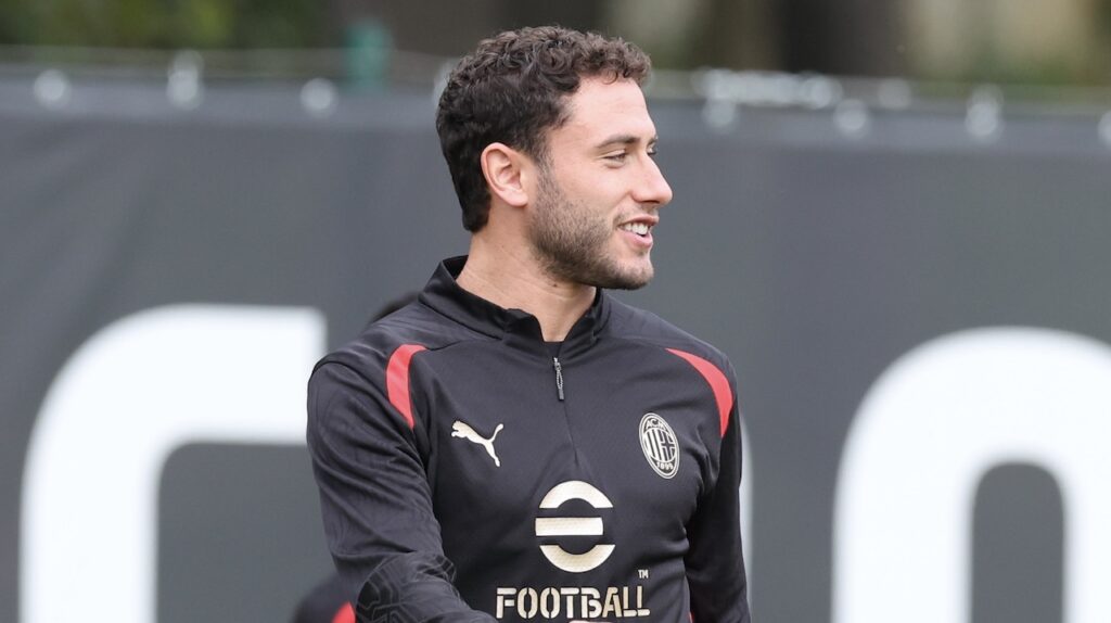 Davide Calabria AC Milan allenamento Milanello