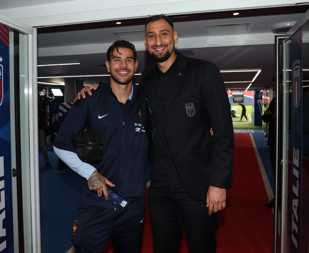 Gigio Donnarumma, ex Milan, e Theo Hernández del Milan