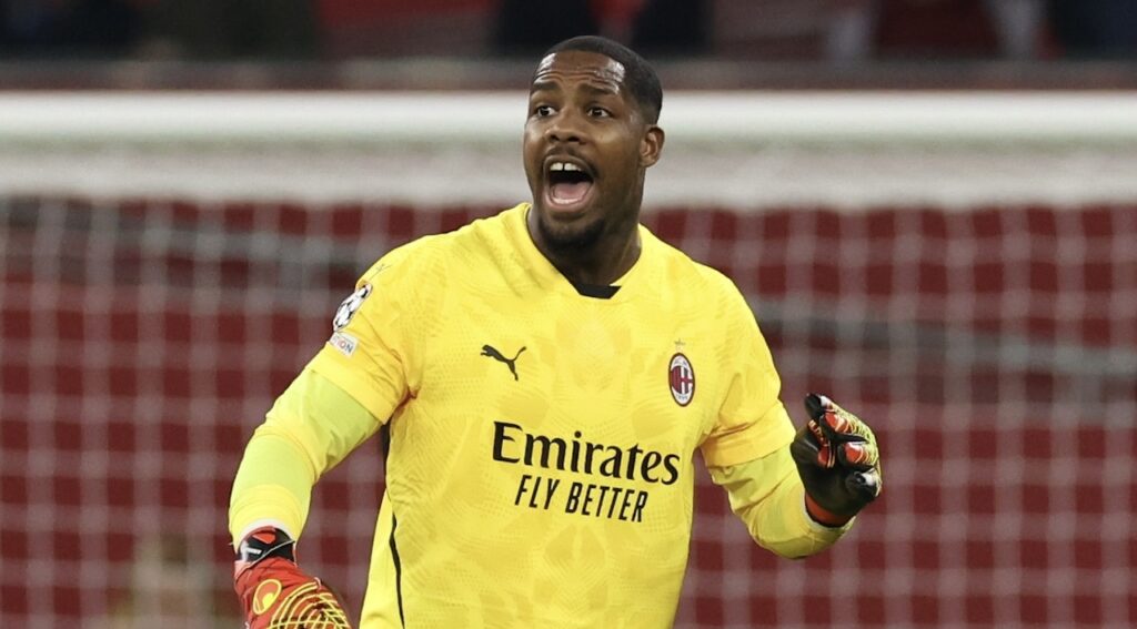Mike Maignan AC Milan Bayer Leverkusen-Milan 1-0 Champions League 2024-2025