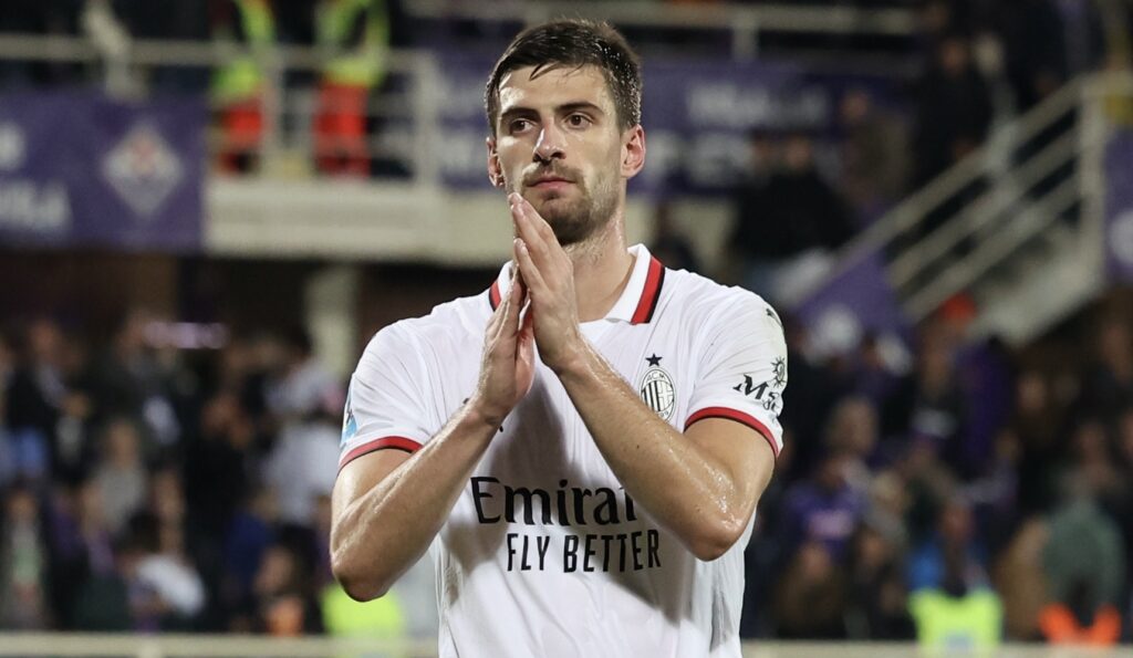 Matteo Gabbia AC Milan Fiorentina-Milan 2-1 Serie A 2024-2025