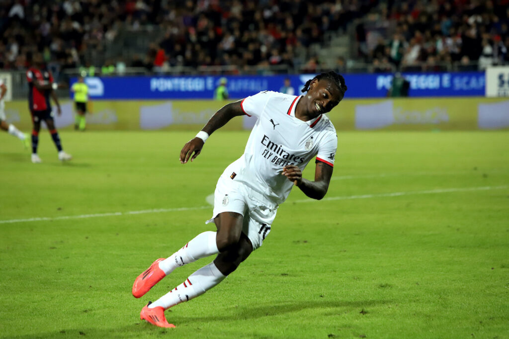 esultanza gol Rafael Leao AC Milan Cagliari-Milan 3-3 Serie A 2024-2025