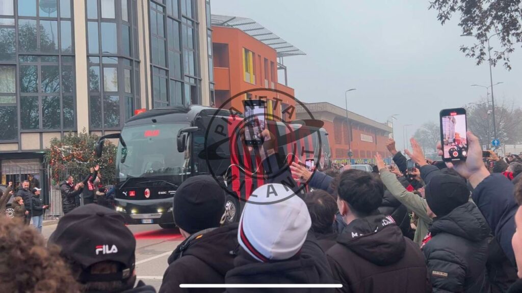 Milan-Empoli Serie A 2024-2025 pullman San Siro