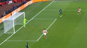 Monaco, costruzione da horror! Saka ne approfitta | VIDEO (screen Gazzetta.it)