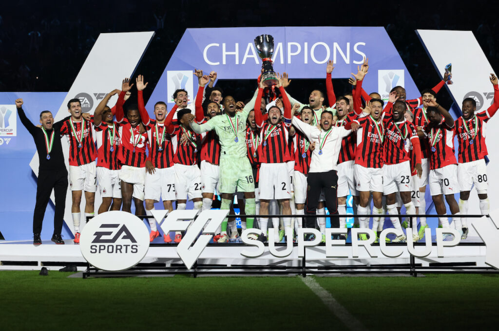 Esultanza AC Milan derby Inter-Milan 2-3 Supercoppa Italiana