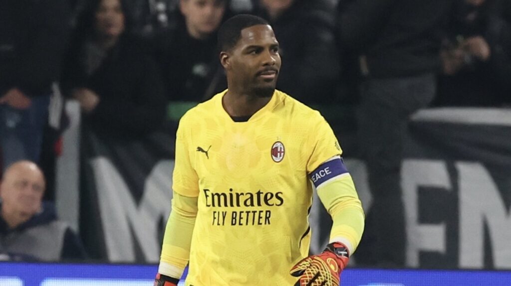 Mike Maignan AC Milan Juventus-Milan 2-0 Serie A 2024-2025