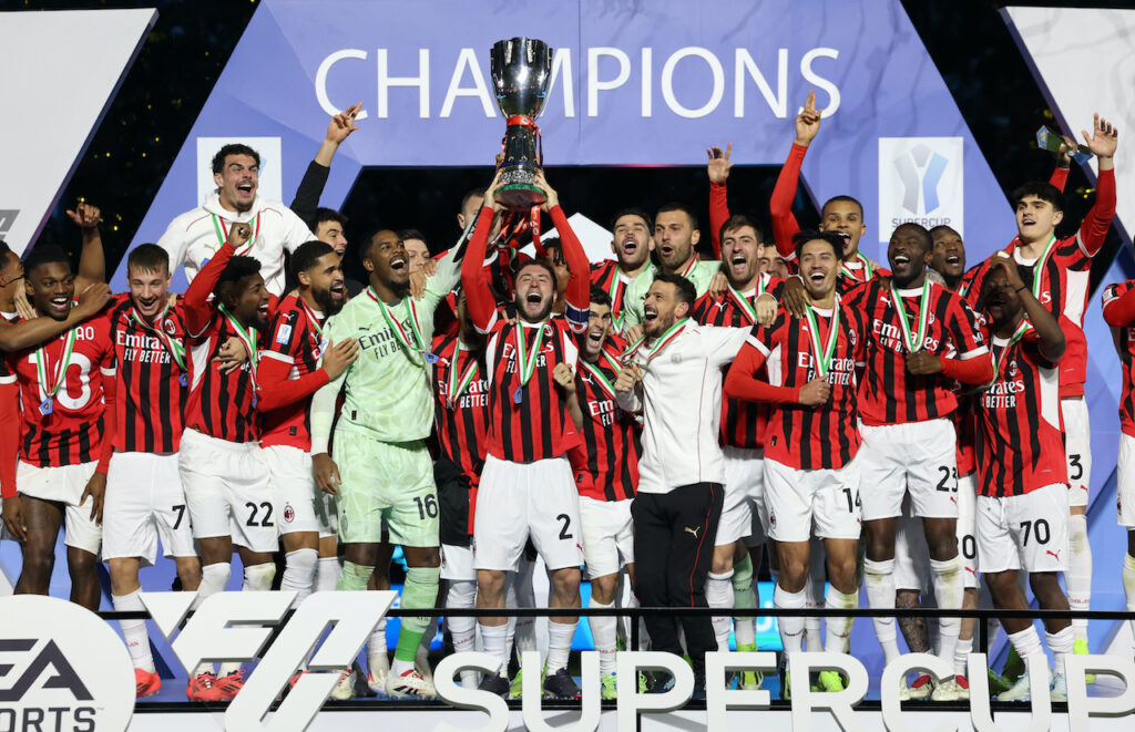 Esultanza AC Milan derby Inter-Milan 2-3 Supercoppa Italiana