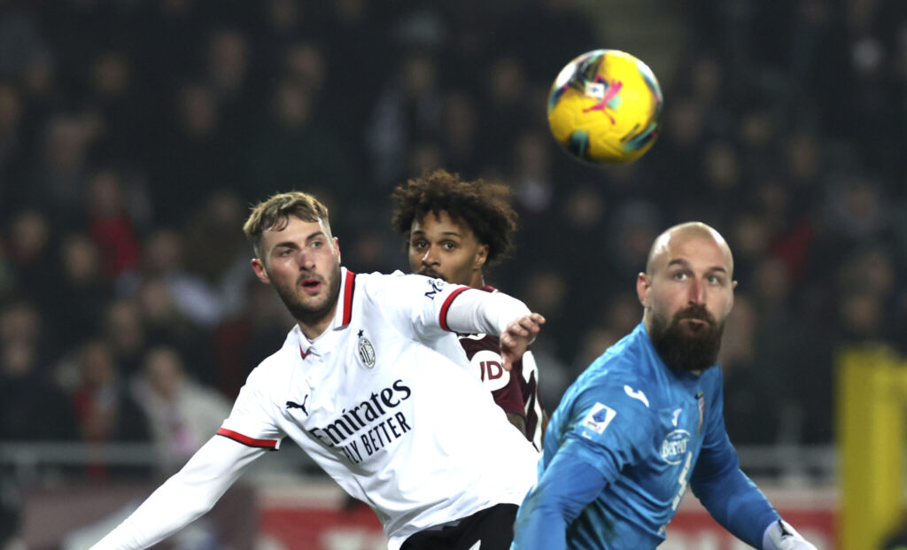 Santiago Giménez AC Milan Torino-Milan 2-1 Serie A 2024-2025