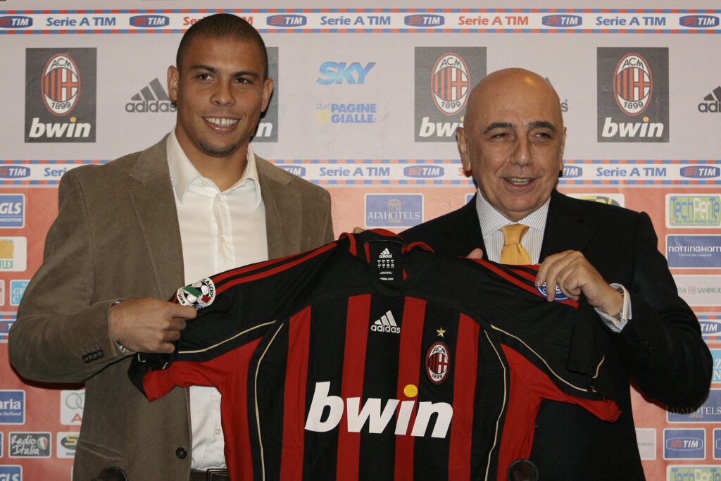 AC Milan Sign Ronaldo