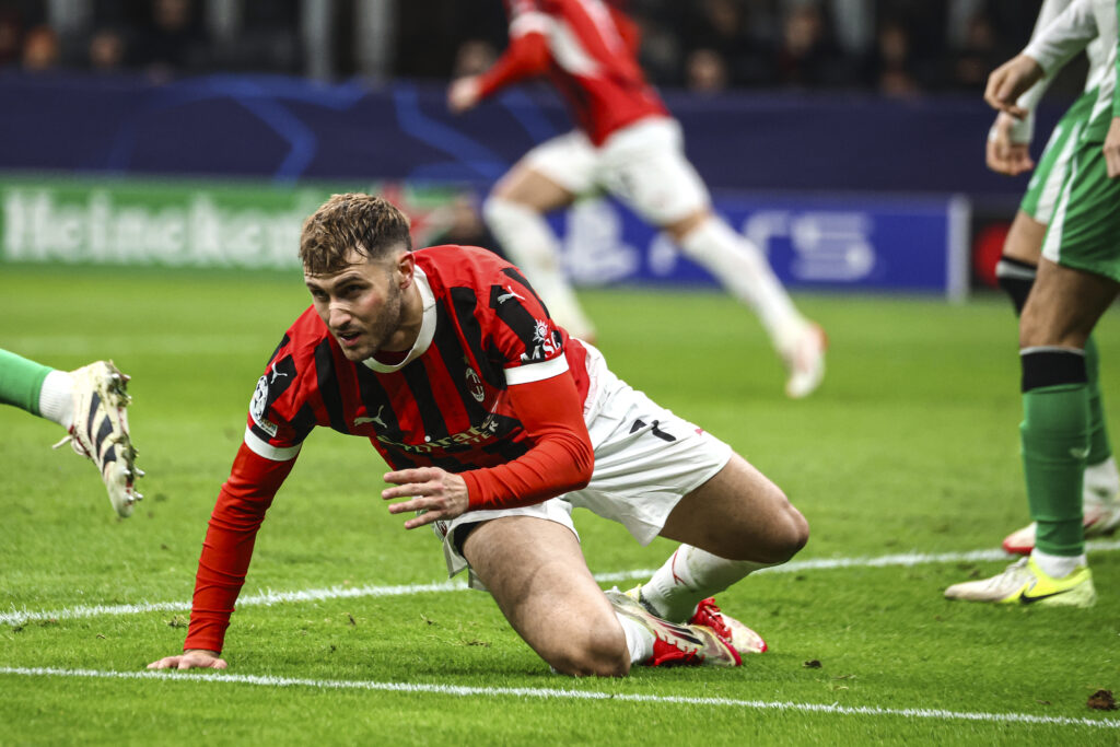 Santiago Gimenez AC Milan-Feyenoord 1-1 Champions League 2024-25 News